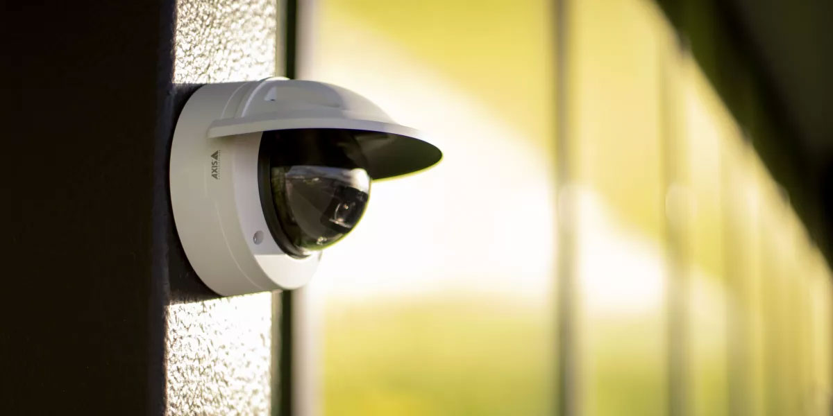 12 новых купольных камер AXIS P32 с ИИ: универсальные решения для улицы и помещений