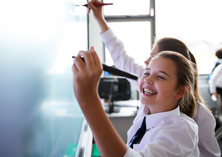 Видеонаблюдение в школе с историей: как IDIS помог модернизировать Hillside High School